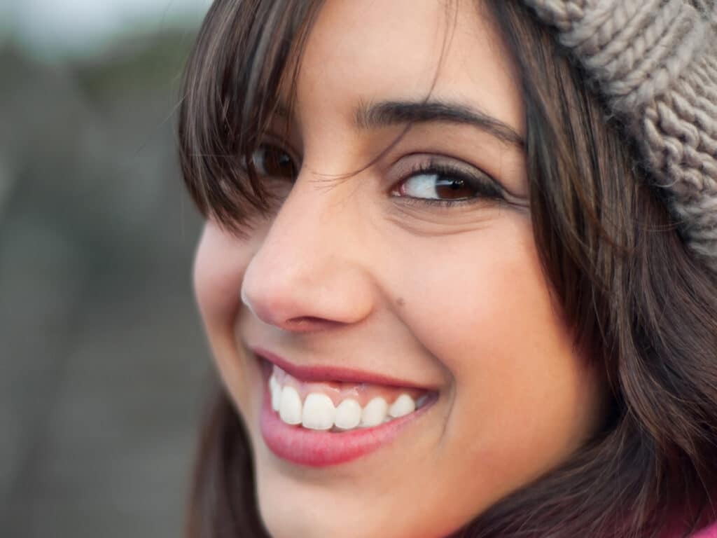 Get a perfect smile with gum bleaching, an effective treatment with minimal recovery time.