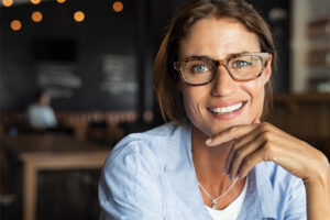 For optimal dental care, it is highly recommended to consult with Dr. Gallardo for an expertly administered dental implant restoration.